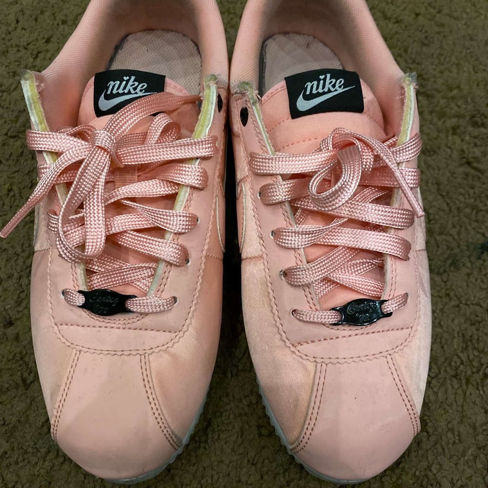 Nike Cortez “Valentine’s Day”
